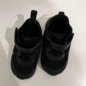 Nike Kids Black Sneakers